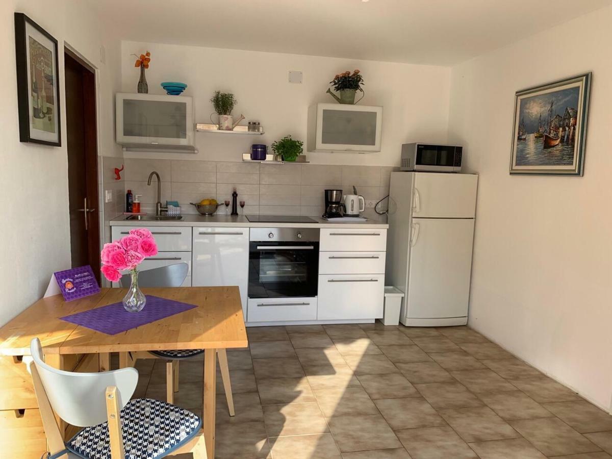 אומיסאליי Apartman Cvenkica מראה חיצוני תמונה